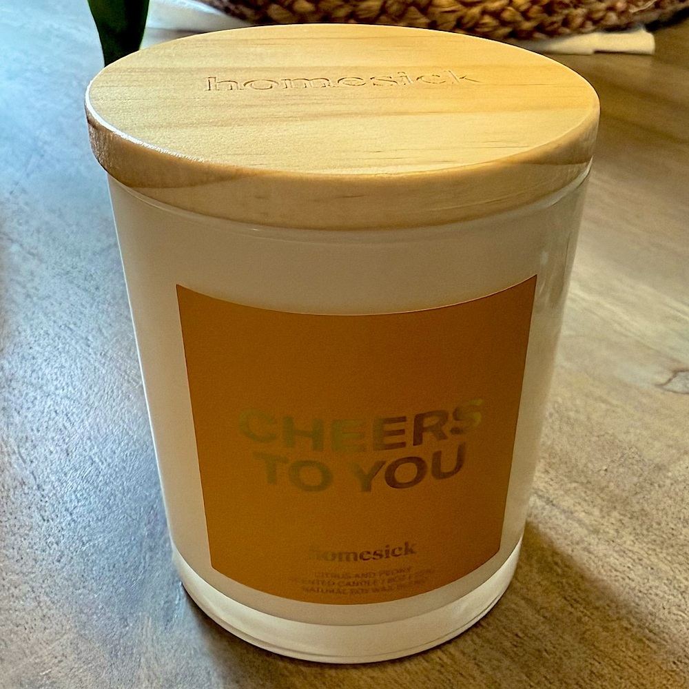 Homesick Candle - Cheers To You (Citrus & Peony)
